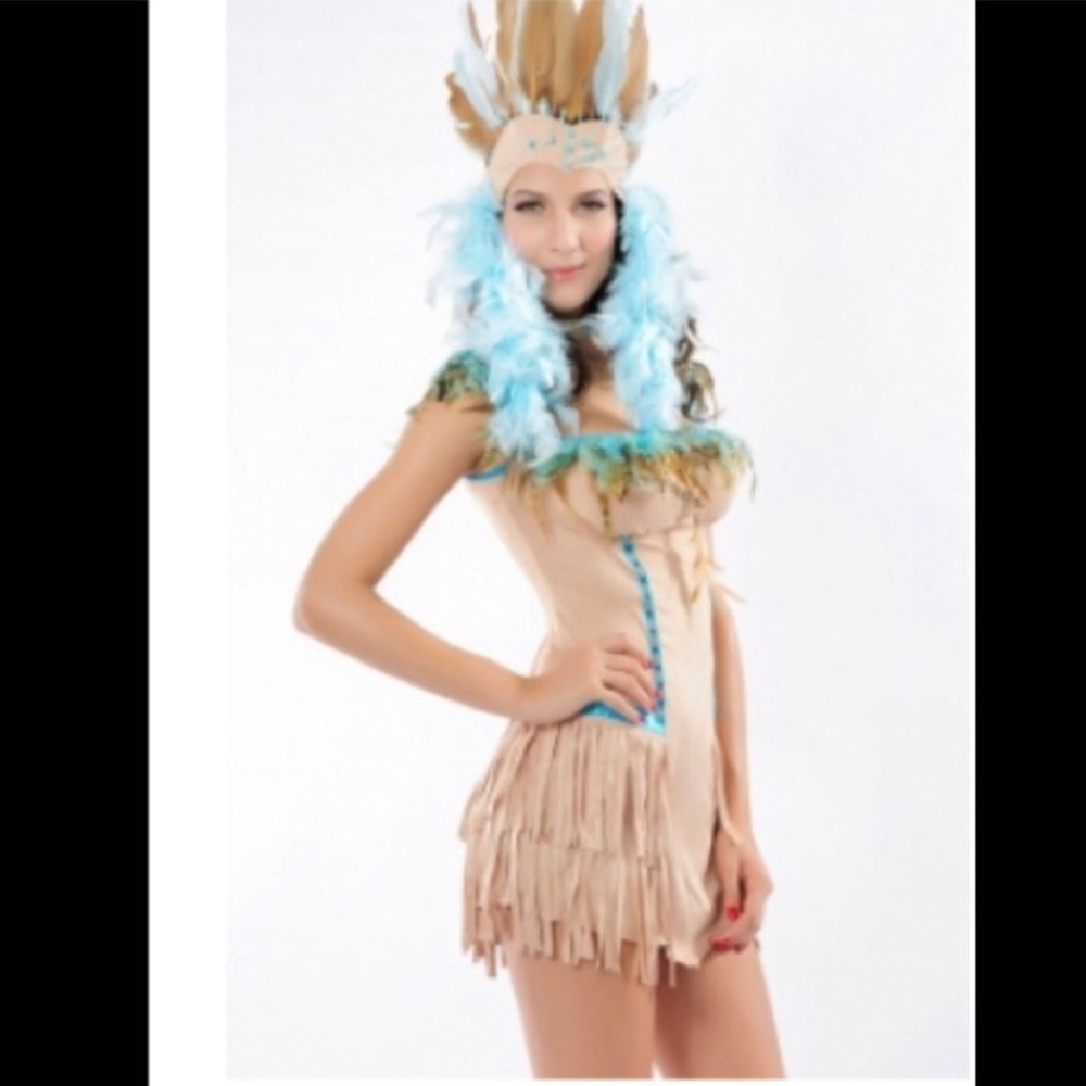 Deluxe Pocahontas Indian costume NWOT new medium